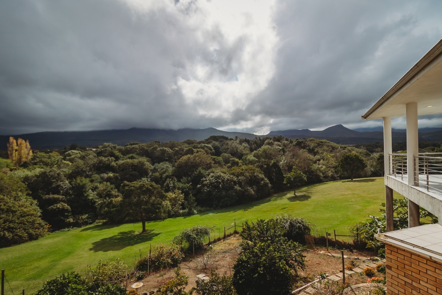 4 Bedroom Property for Sale in Bergsig Western Cape